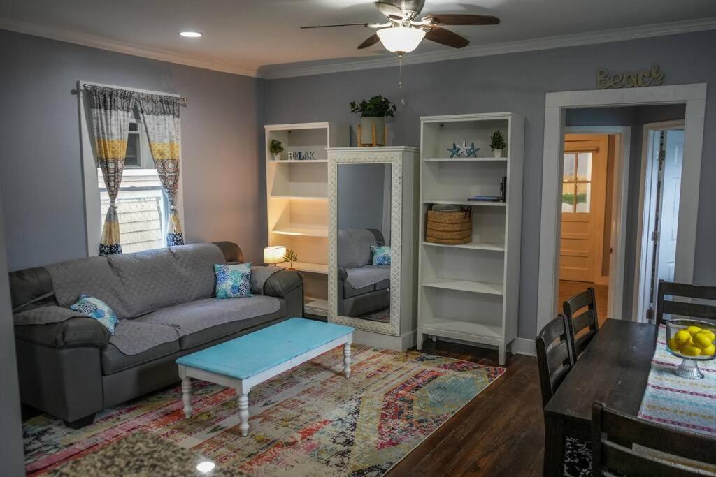 Historic Coastal Haven- Pet Friendly Fast Wi-Fi Villa นอร์ฟอล์ก ภายนอก รูปภาพ